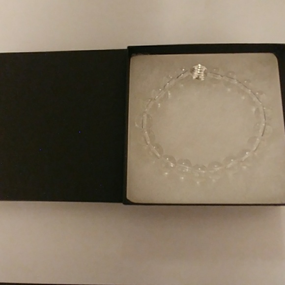 Shine Crystal Clear Bracelet - Picture 6 of 8
